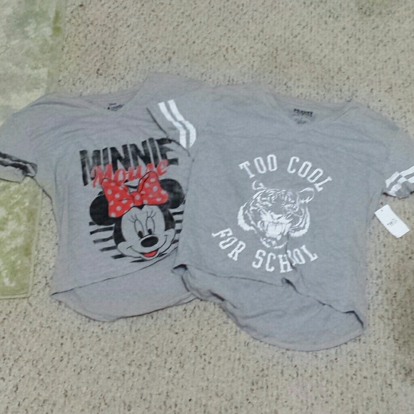 2 gray oversized tshirts