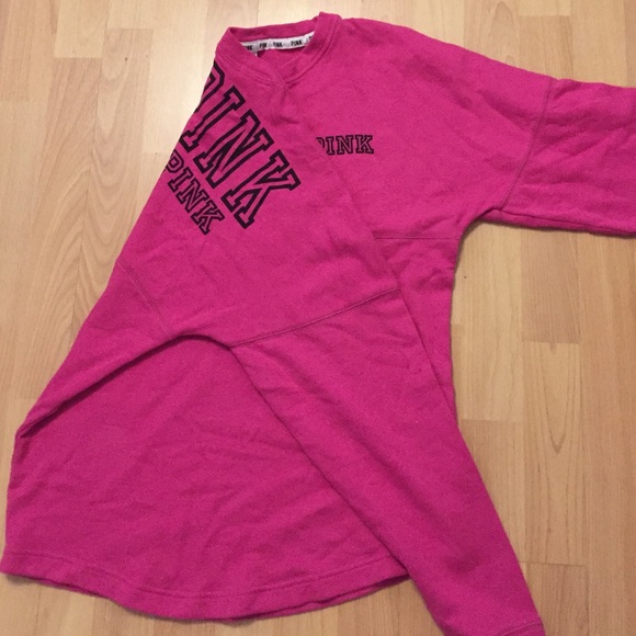 VS PINK Varsity Crew