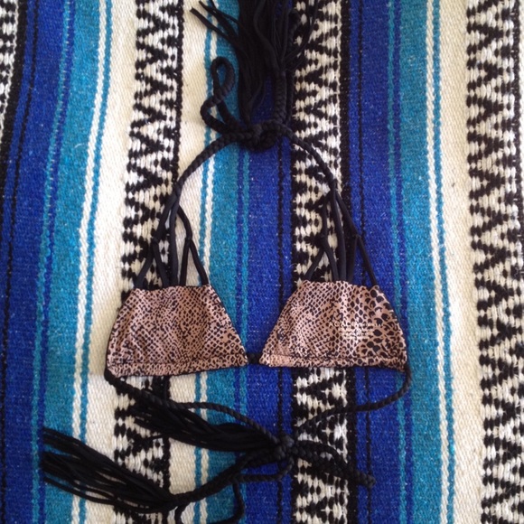 🚫t r a d e d🚫Acacia Swimwear Haena top in storm - Picture 2 of 4