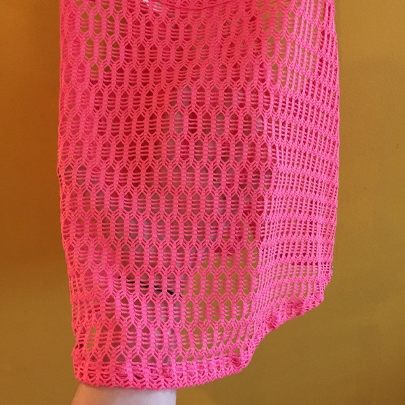 Hot pink see through tank - Picture 3 of 4