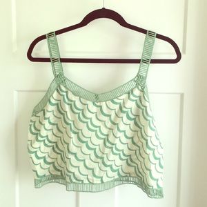 Patterned sleeveless crop top
