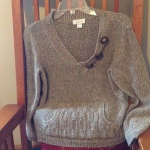 Like new v-neck tan/olive 3/4 length sweater