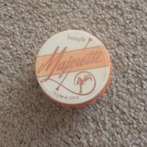 Benefit's Majorette cream blush RESERVED