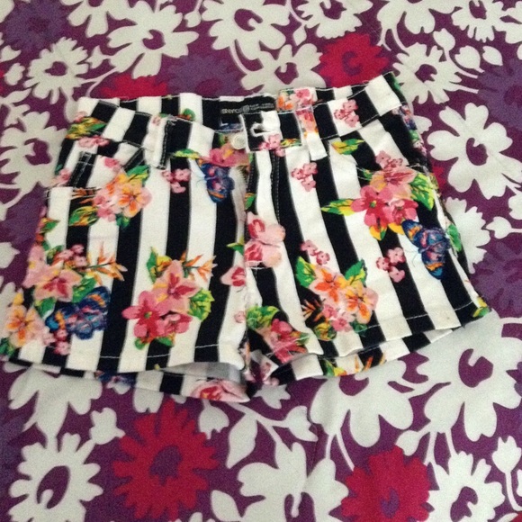 Enyce shorts - Picture 1 of 1