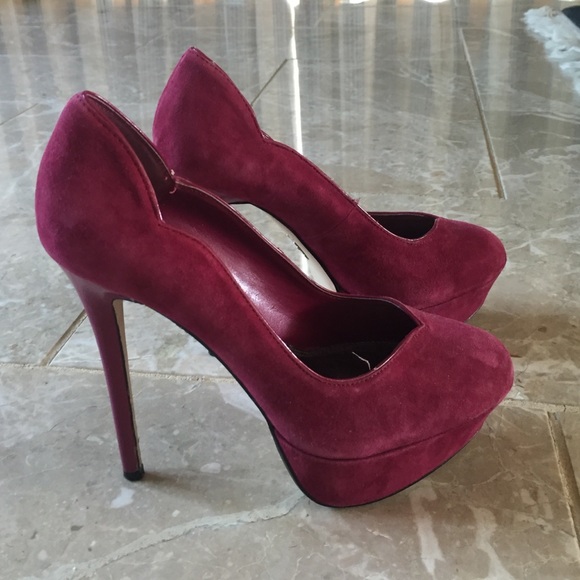 Bakers Fuchsia Heels Size 7.5