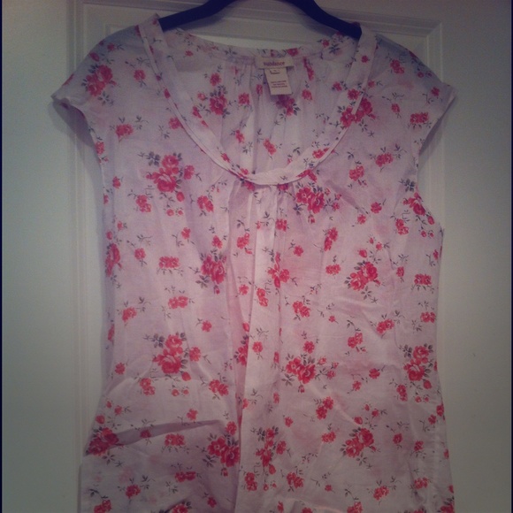 Sundance Roses Top