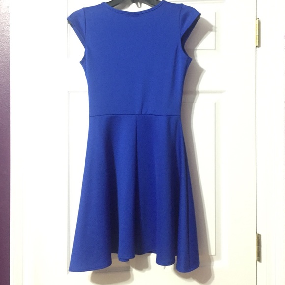 Blue Dress - Picture 3 of 3