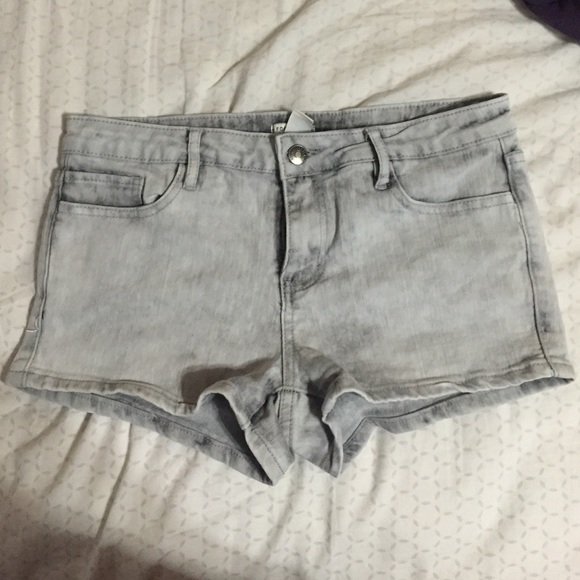 Grey Forever 21 Shorts - Picture 1 of 2