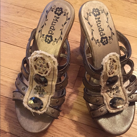 MUDD shoes