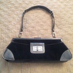 Black clutch