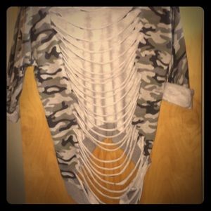 Camo sweatshirt/Top