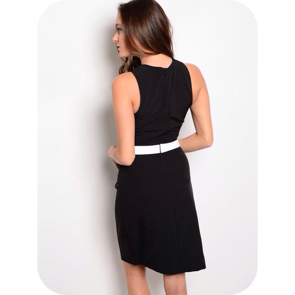 BLACK & WHITE HALTER STYLE SHEATH DRESS - Picture 2 of 2