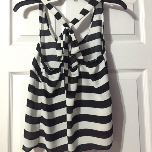 Black/White Tank Top - Picture 2 of 2