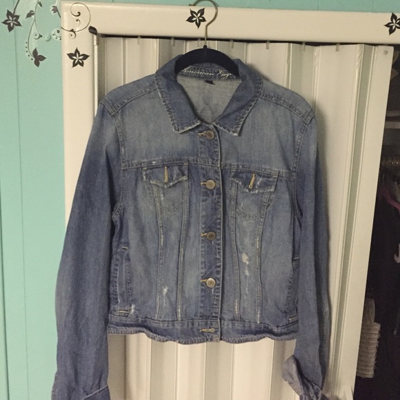 American Eagle Distressed Short Denim Jacket