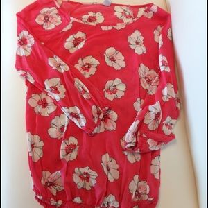 Tangerine floral 3/4 sleeve top