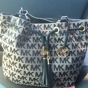 Brand new michael kors jet set tote