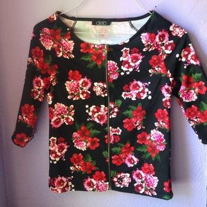 floral 3/4th sleeve top