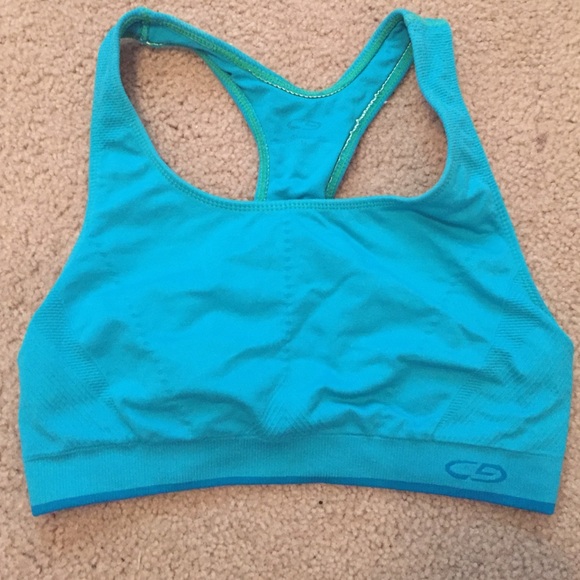 Bras - Picture 3 of 4
