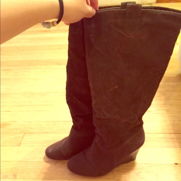 Brown boots