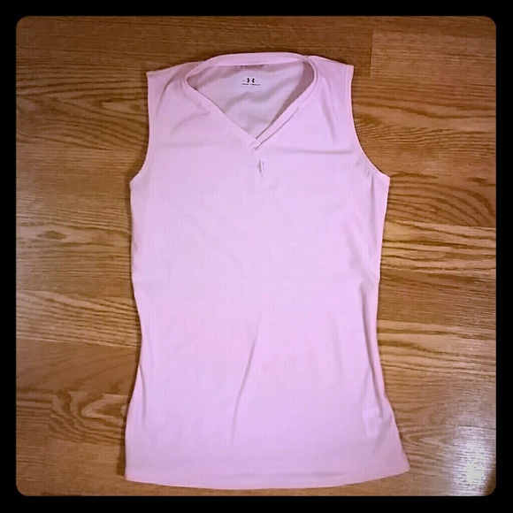 Under Armour fitted workout tank