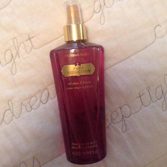 Victoria's Secret Pure Seduction Body Spray - Picture 1 of 2