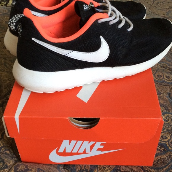 Nike Roshe Run Custom id