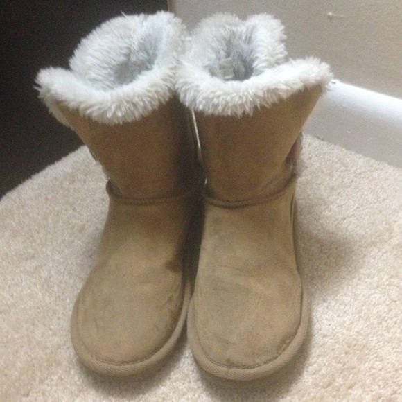 Boots - Picture 2 of 2