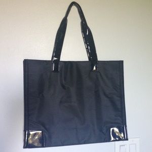 Perfect black tote!