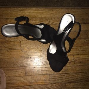 Women's black suede heels