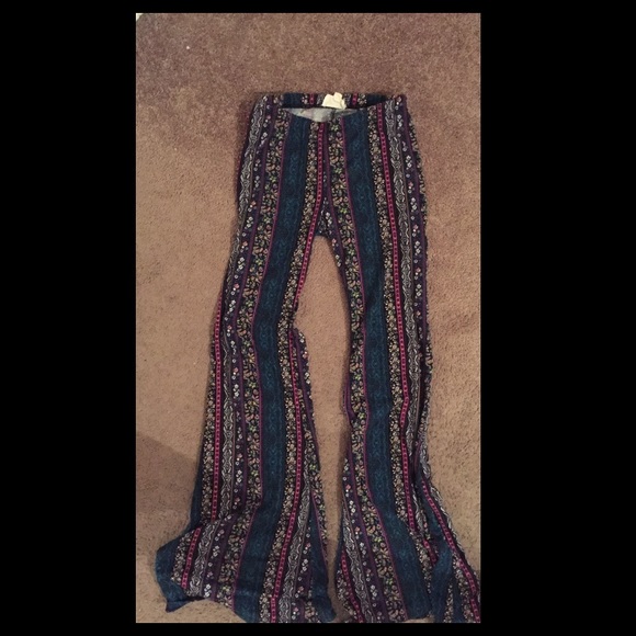 LA heart flared pants