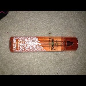 Bath and body works Georgia peach body spray
