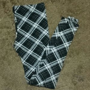 Black and white leggings