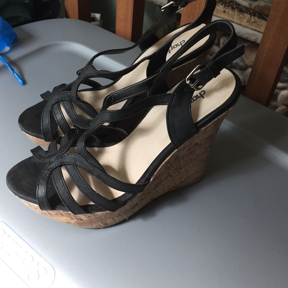 Wedge heels