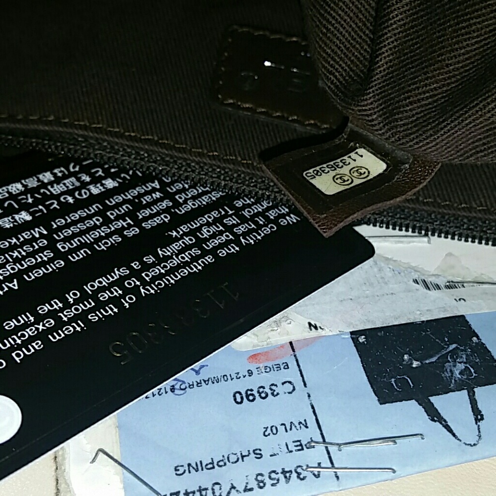 SOLD Chanel Petite Shopping Tote - Picture 2 of 4