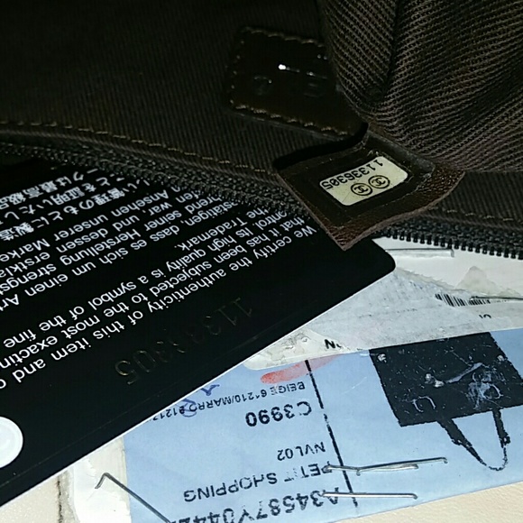 SOLD Chanel Petite Shopping Tote - Picture 2 of 4