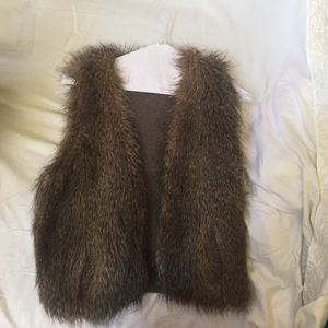 Fur vest