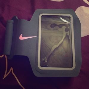 Nike IPhone 5 armband