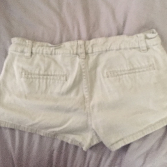 Shorts - Picture 3 of 3