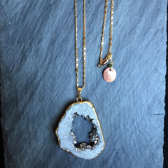 πbundled Gold Agate Druzy pendant necklace - Picture 2 of 4