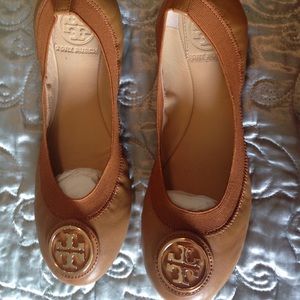 Tory Burch Caroline Flats Tan
