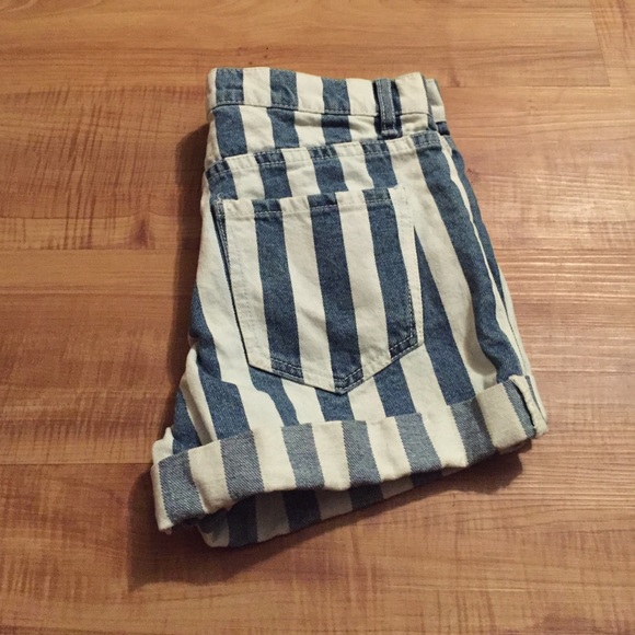 Striped Forever 21 shorts Small - Picture 2 of 4