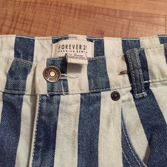 Striped Forever 21 shorts Small - Picture 3 of 4