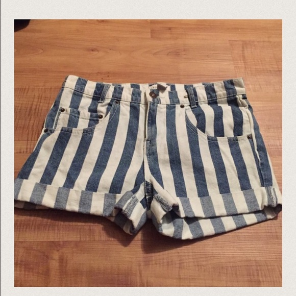 Striped Forever 21 shorts Small - Picture 4 of 4