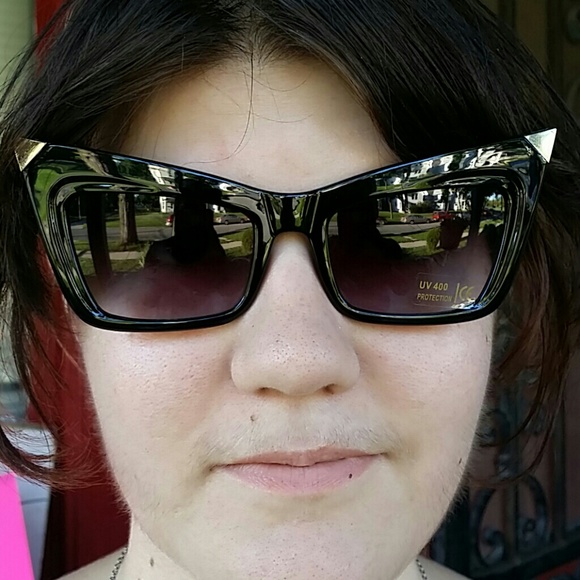 NWOT Cat eye Sunglasses - Picture 4 of 4