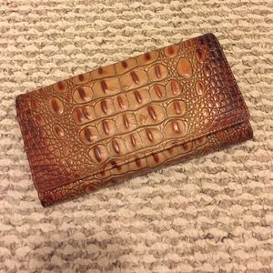 Brahmin wallet