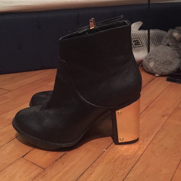 Steve Madden gold plated heel boots