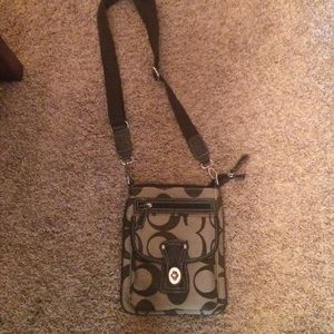 Knock off coach purse