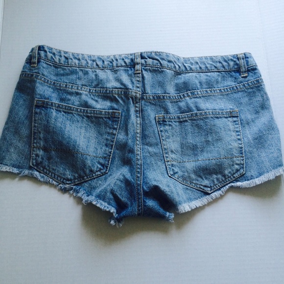 H&M shorts - Picture 2 of 3