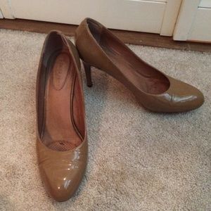 Brown Patent Corso Como heels