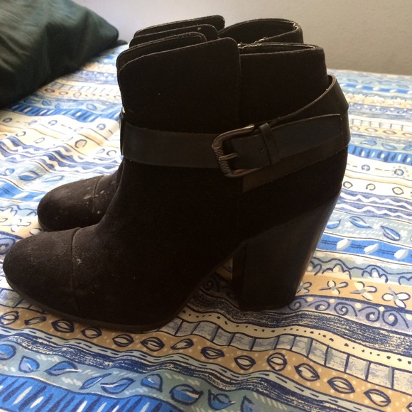 Black ankle booties